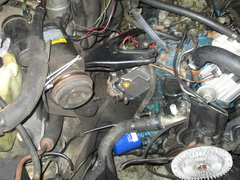 Engine Front A/C Alternator Area